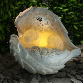 429674-solar-powered-memorial-dog-on-wings