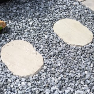 431455-random-stepping-stone-sand-400mm-2