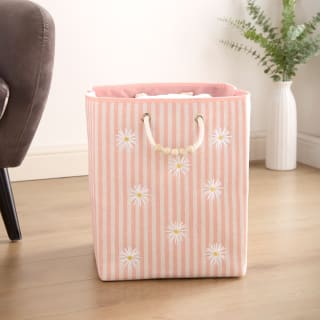 431554-daisy-laundry-hamper-with-bead-handles