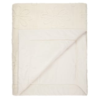 431789-daisy-faux-fur-throw-cream-2