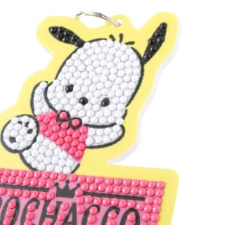 432170-crystal-art-hello-kitty-and-friends-poccachio-bag-charms-8