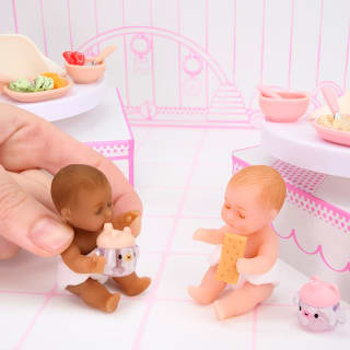 432851-miniverse-mini-real-baby-6