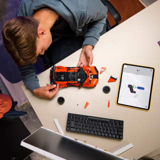 432925-lego-technic-bugatti-chiron-pur-sport-hyper-car-2