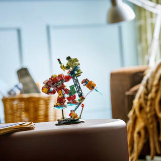 432942-lego-marvel-epic-battle-hulkbuster-vs-the-hulk-7