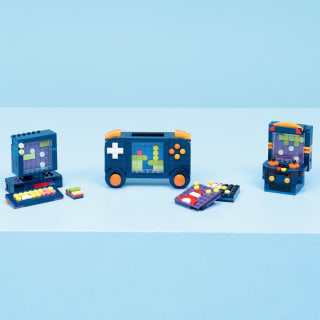 432953-lego-creator-retro-gaming-console-2