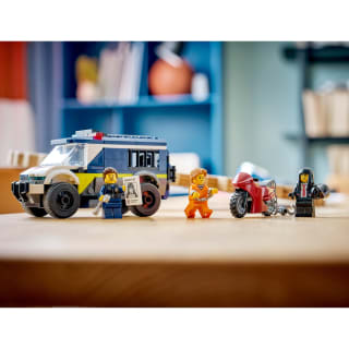 432956-police-prisoner-transport-van-11