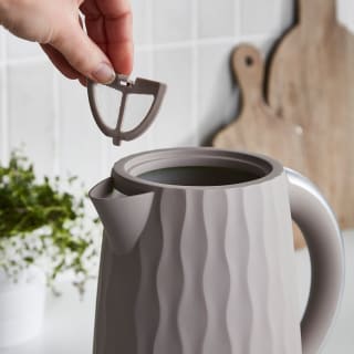 433421-morphy-vapour-1_7l-3kw-kettle-6