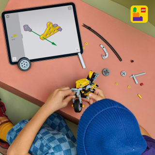 433721-lego-yellow-motorbike-42225-7