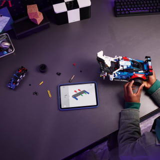 433722-bmw-m4-gt3-evo-race-car-42226-8