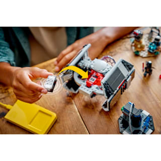 433727-lego-smart-play-darth-vaders-tie-fighter-75421-4