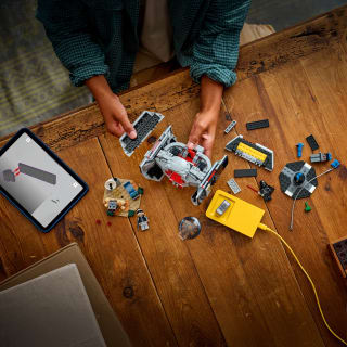 433727-lego-smart-play-darth-vaders-tie-fighter-75421-9