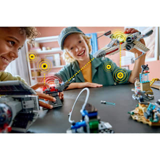 433728-lego-smart-play-lukes-red-five-x-wing-75423-2