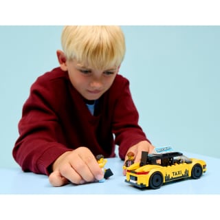 434151-lego-yellow-taxi-60487-5