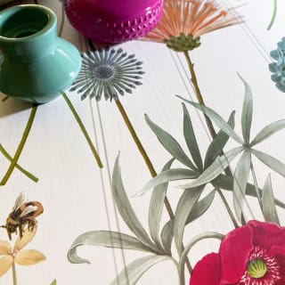 Botanist White Wallpaper