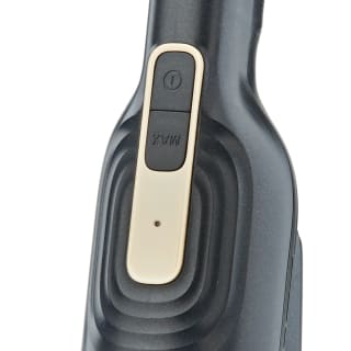 434779-goodmans-hand-held-vac-3
