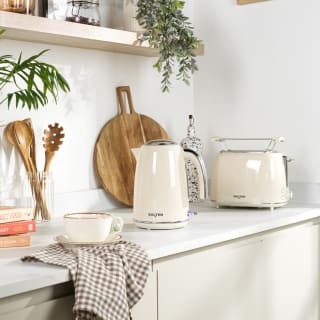 435150-435154-salter-cream-1_7l-kettle-and-2-slices-toaster