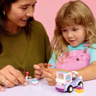 435341-lego-friends-unicorn-cake-delivery-car-3