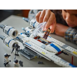 435359-lego-rebel-u-wing-starfighter-75399-2
