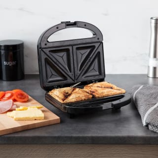 435710-russell-hobbs-2-portion-black-sandwich-maker-6