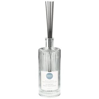 435923-scented-reed-diffuser-black-pepper-sandalwood-and-vetiver