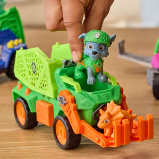 437260-paw-patrol-movie-themed-vehicle-61