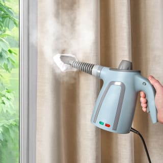 437445-goodmans-10-piece-hand-held-steam-cleaner-8