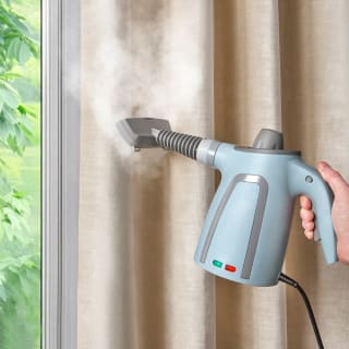 437445-goodmans-10-piece-hand-held-steam-cleaner-9