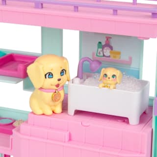 437979-little-live-pets-care-clinic-5