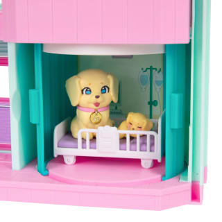 437979-little-live-pets-care-clinic-6