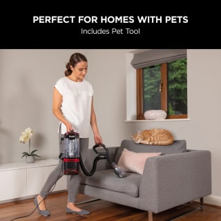 438476-shark-lift-away-vacuum-cleaner-4