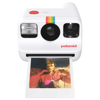 439203-polaroid-go-instant-camera-generation-2-white-2