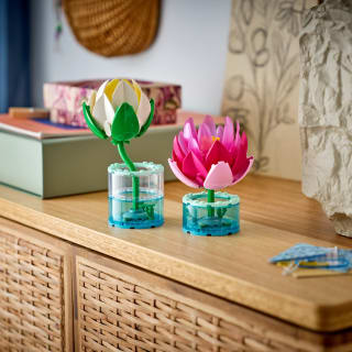 439303-lego-botanicals-water-lillies