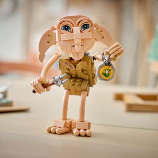 439310-lego-harry-potter-dobby-the-free-elf-6