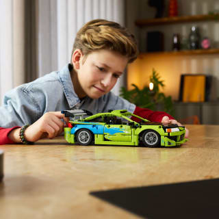 439330-lego-technic-fast-and-furious-mitsubishi-eclipse-car-4