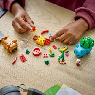 439353-lego-pokemon-smart-play-berry-bash-with-bulbasaur-and-bidoof-3