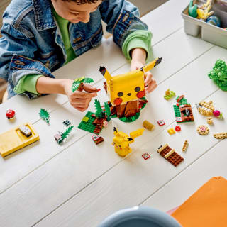 439358-lego-pokemon-smart-play-training-house-with-pikachu-7