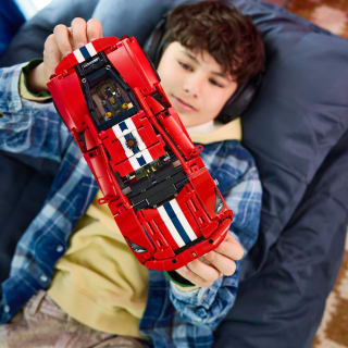 439364-lego-technic-ferrari-488-pista-5