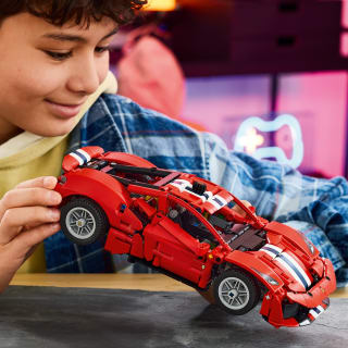 439364-lego-technic-ferrari-488-pista