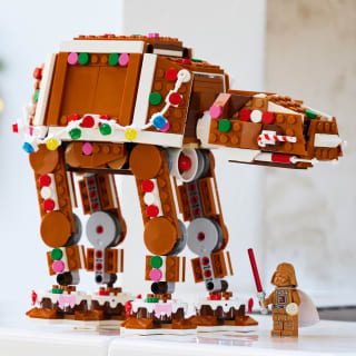 439372-lego-star-wars-gingerbread-at-at-walker-6