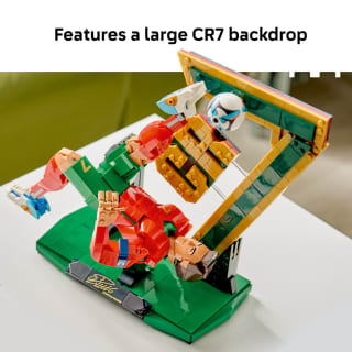 440242-lego-cristiano-ronaldo-soccer-legend-8