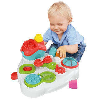 440728-clemmy-sensory-table-3