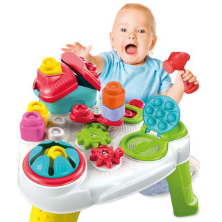 440728-clemmy-sensory-table