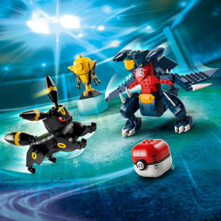 441722-lego-pokemon-smart-play-umbreon-vs-garchomp-championship-battle
