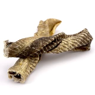 444791-skippers-fish-skin-twists-70g