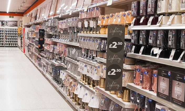 695-bandm-quedgeley-store-7