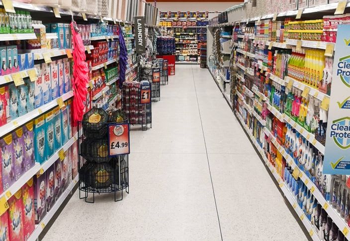 695-bandm-quedgeley-store-9