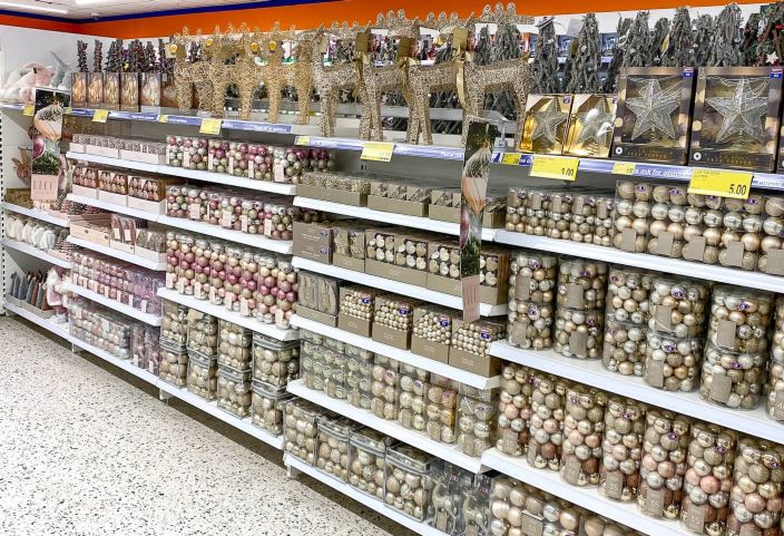 698-bandm-hull-prospect-shopping-centre-store-17