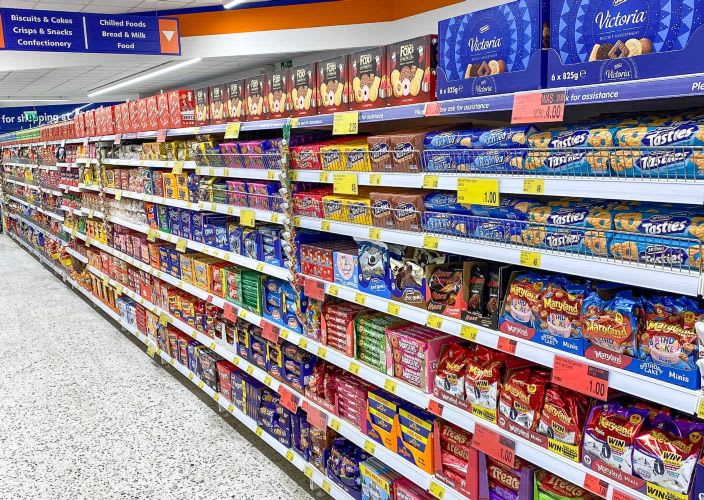 698-bandm-hull-prospect-shopping-centre-store-3