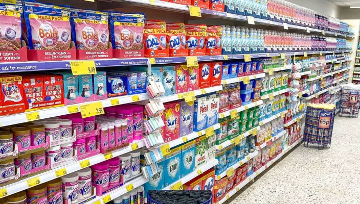 698-bandm-hull-prospect-shopping-centre-store-8