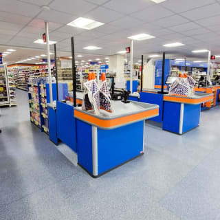 013-bmstores-berwick-refit-14